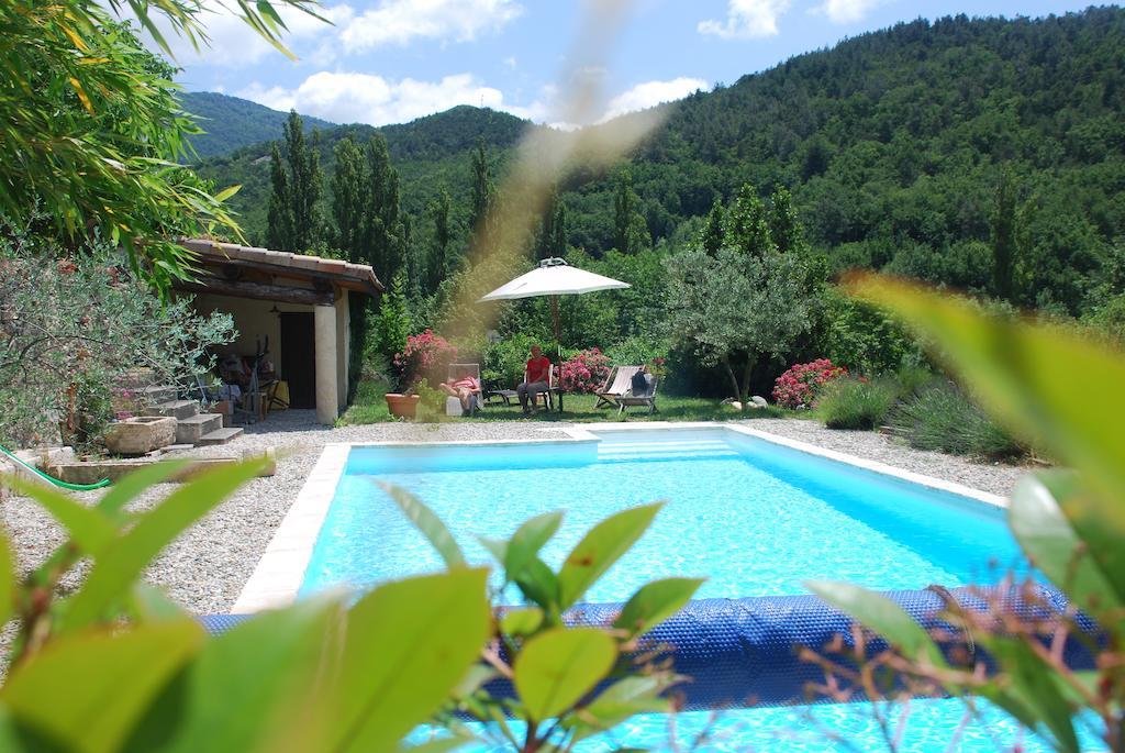 Maison D'Hotes Ainsi Soie T-Il Combovin Buitenkant foto