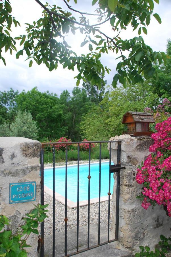 Maison D'Hotes Ainsi Soie T-Il Combovin Buitenkant foto
