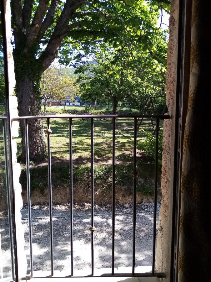 Maison D'Hotes Ainsi Soie T-Il Combovin Buitenkant foto